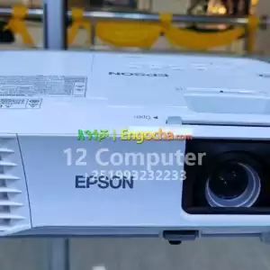 NEW  EPSON ProjectorHas Remote Model name:  EB-x39Hardware interface: VGA, USB, HDMILamp in Ethiopia